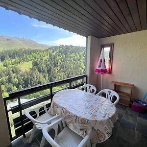 https://residence-les-cristallines-le-lioran.hotels-rhonealpes.com