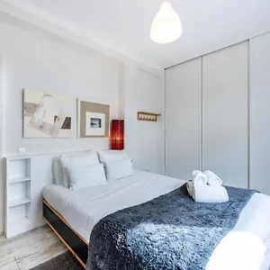 https://the-charming-house.hotelaalgarve.com