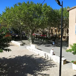 https://studio-in-het-middeleeuws-centrum-van-tourtour.fr-provencehotel.com