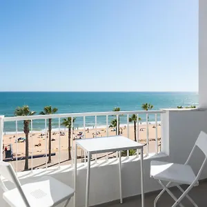 https://maresia-front-beach-quarteira.hotelaalgarve.com